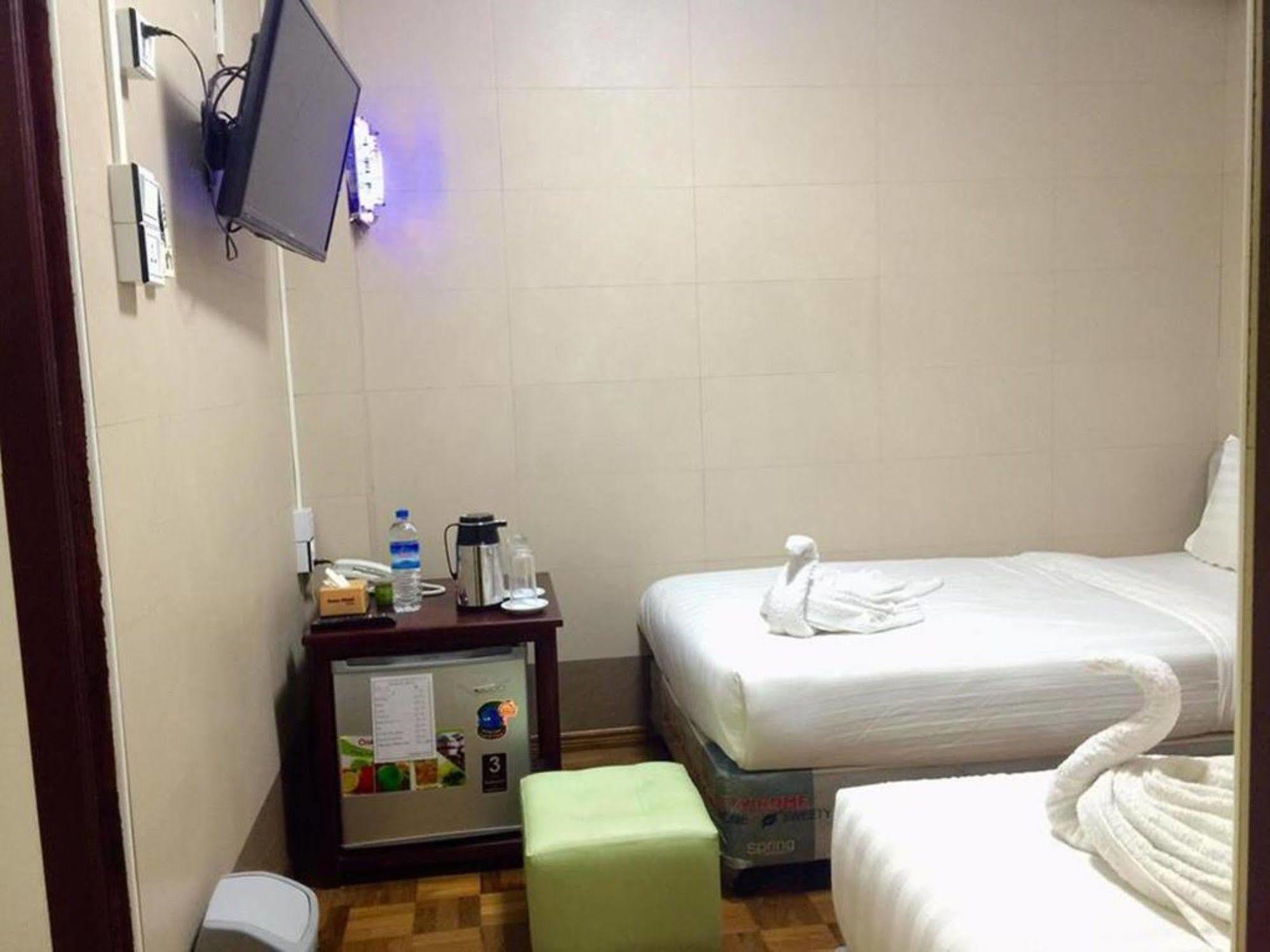Pandora Motel Янгон Экстерьер фото